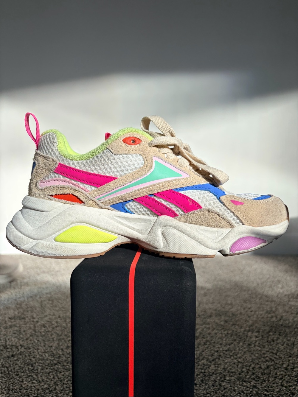 Reebok Charge Women's Sneakers